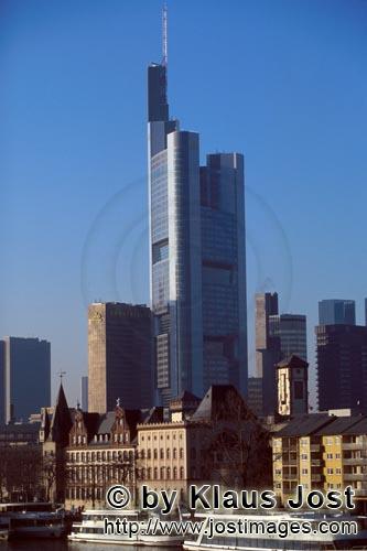 Frankfurt am Main/Germany        The impressive Commerzbank Tower in Frankfurt 