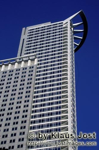 DZ-Bank        Das Hochhaus der DZ-Bank hat 53 Stockwerke, 54 000 qm Bueroflaeche, 800 qm Wohnflaeche 