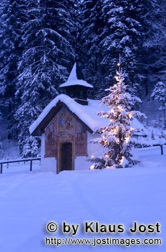         Weihnachten im Gebirge  Christmas in the mountains