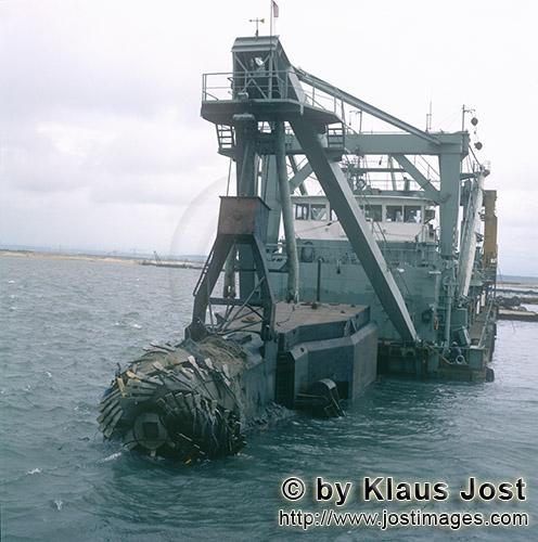 Hafen Richards Bay/Richards Bay Harbour        Cutter head - Cutter-suction dredger Tramontane
